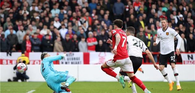 فيديو | مانشستر يونايتد يقبل هدية نيوكاسل ويفوز بثنائية أمام نوتينجهام في الدوري الإنجليزي