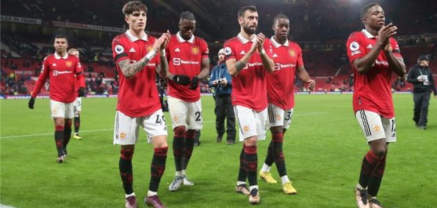 رسميًا | مانشستر يونايتد يعلن رحيل لاعبه إلى نوتنجهام فورست